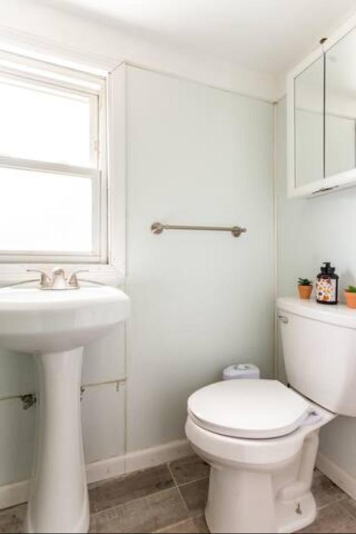 Room With A Private Shower Нью-Йорк Экстерьер фото